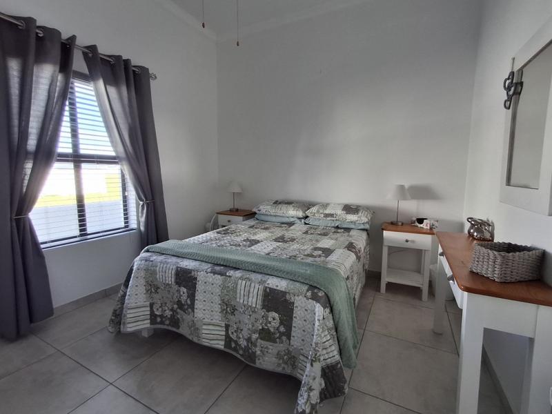 3 Bedroom Property for Sale in Sandy Point Western Cape